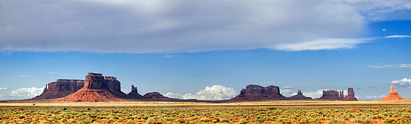 Monument Valley, Mexican Hut, Utah, USA