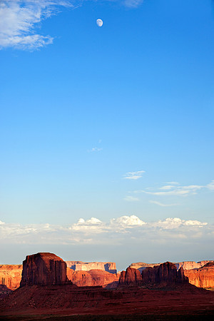 Monument Valley, Mexican Hut, Utah, USA