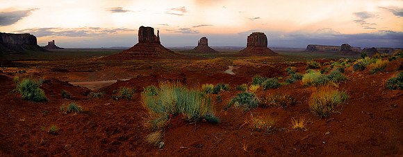 Monument Valley, Mexican Hut, Utah, USA