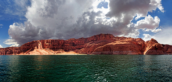 Lake Powell mit Rainbow Bridge, Page, Arizona, USA