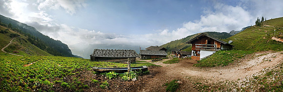 DSC_3413Dalfaz Alm am Achensee, Austria_resize
