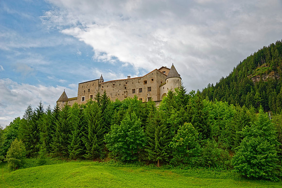 Burg Nauders