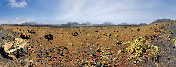 Wanderung durch das Lavameer und Vulkanbergen von La Garia bei Mancha Blanca
