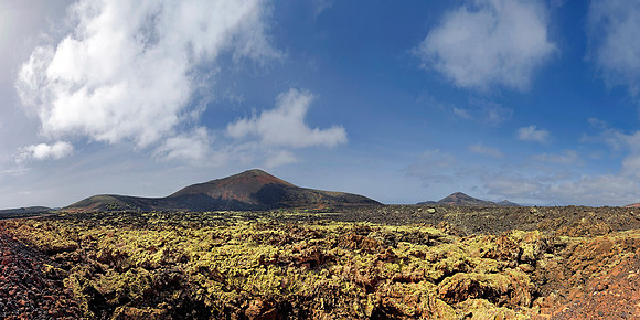 Wanderung durch das Lavameer und Vulkanbergen von La Garia bei Mancha Blanca
