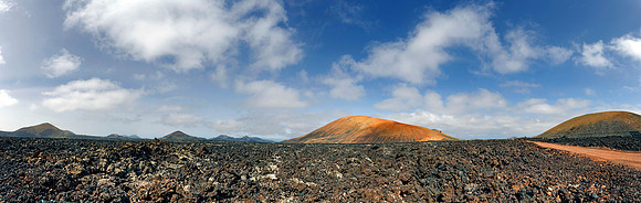 Wanderung durch das Lavameer und Vulkanbergen von La Garia bei Mancha Blanca